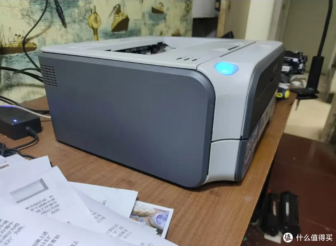 100多元的激光打印机，一分钟能打22页，分辨率还不低